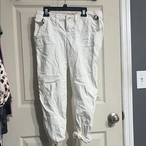 Hollister Women's White Boyfriend Jeans